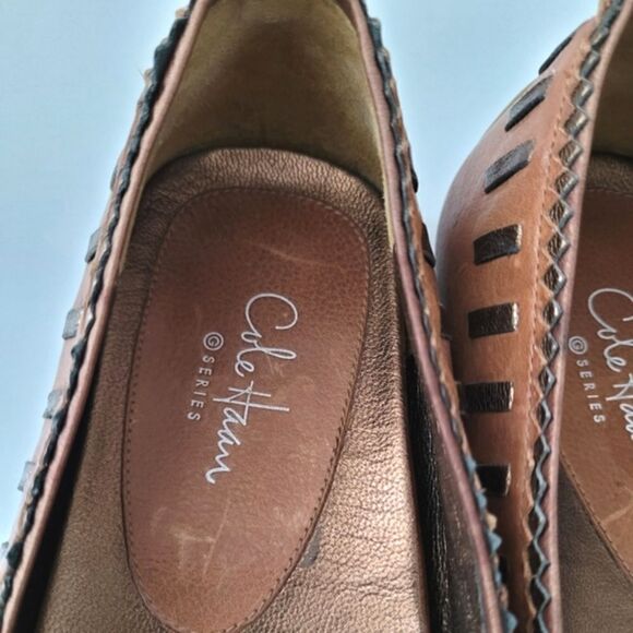 Cole Haan flats/ loafers Size 8 - Picture 8 of 14